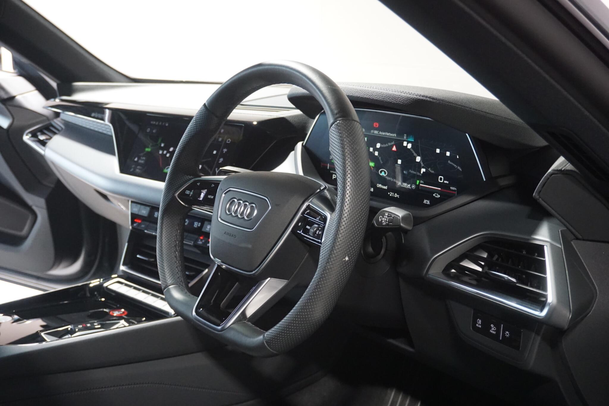 Audi e-tron GT 93.4kWh Saloon 4dr Electric Auto quattro (476 ps)